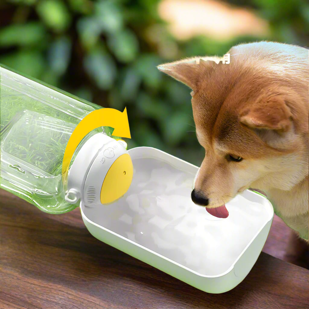 2-in-1 Reise Trink- & Futterflasche (1000ml Wasser / 300ml Futter) – für Hunde & Katzen