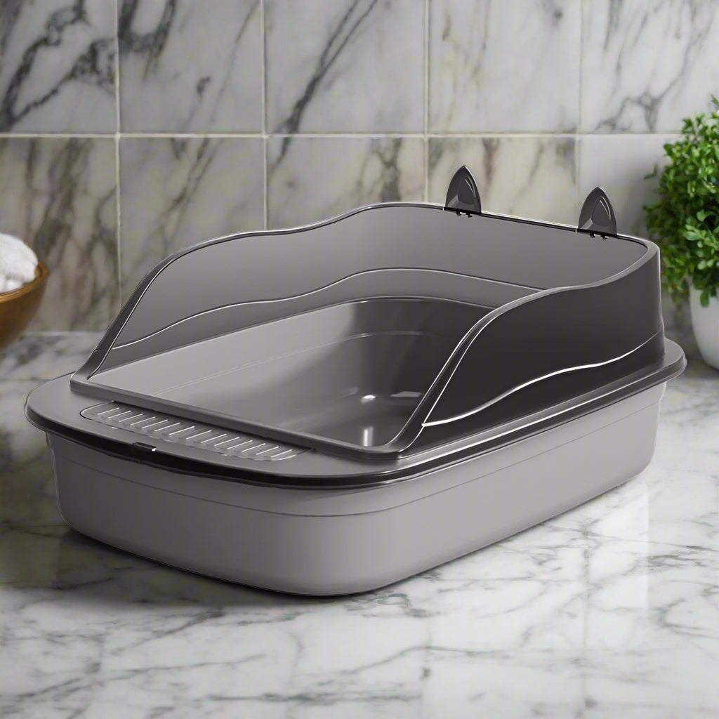 Großes Katzentoilette mit hohem Rand und Spritzschutz Von FurLaati