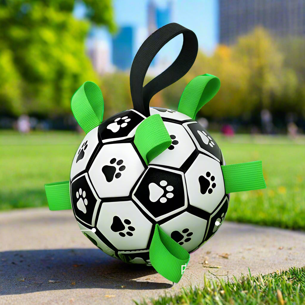 Krasses Kicker-Spielzeug für Fellnasen: Unzerstörbarer Ball с Extra-Spaß!