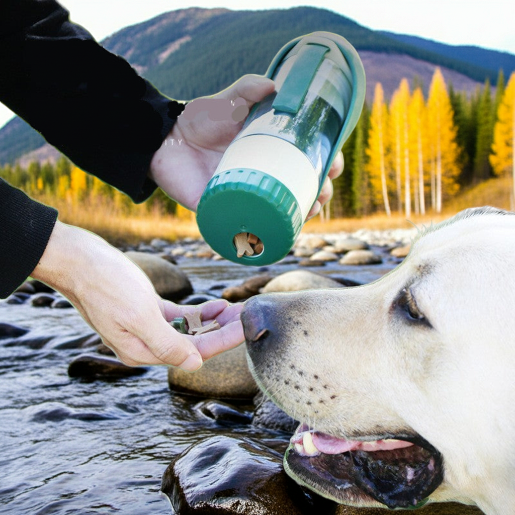 Trinkflasche. Die 2-in-1-Designlösung Reiseflasche mit Futterfach.Red Dot Award Design Gewinner. Detailansicht (Bild 7) des…