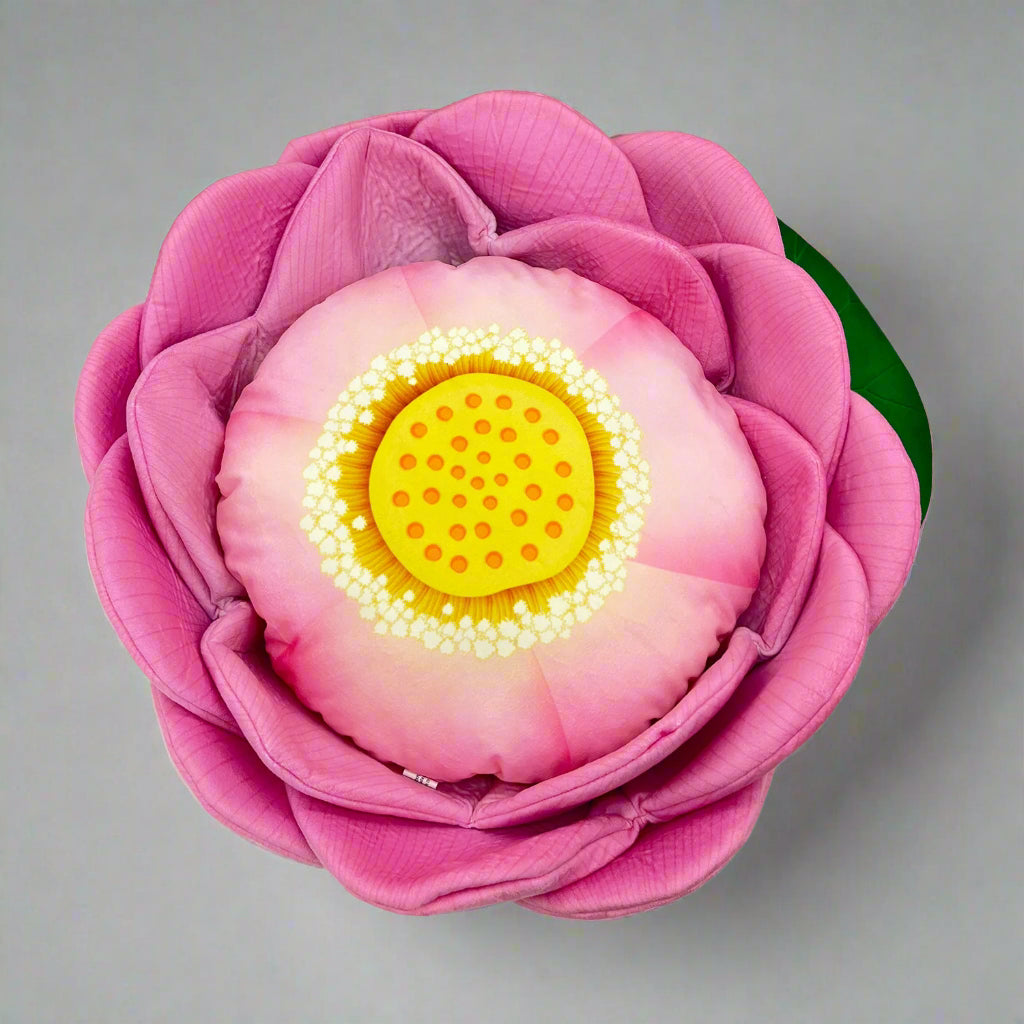Lotus-Katzenbett aus Plüsch Von FurLaati